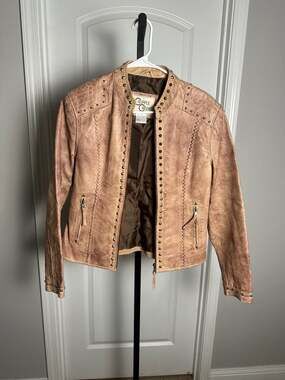 Cripple Creek Women's Genuine Leather Studded Cross Western Jacket Size Medium #